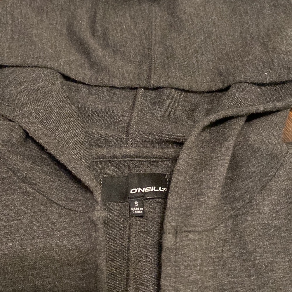 O’Neill Hooded Poncho - Picture 2 of 4